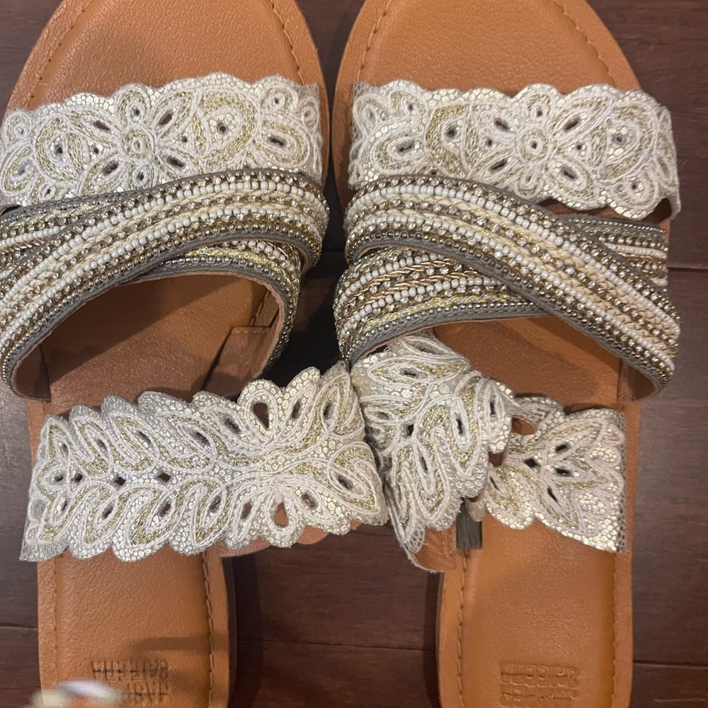nwot nwob jasper and jeera Cream Embellished Sandals 38 - Picture 2 of 5